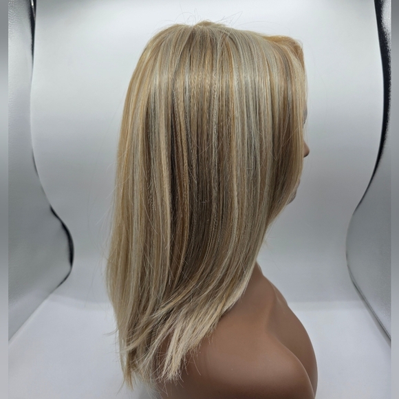 Nels Wigs Cissy Cool Blonde With Lowlights Monofilament Wig - Picture 10 of 16